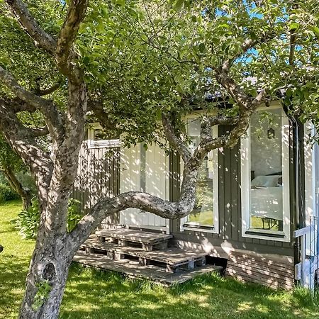 1 Bedroom Nice Home In Varberg Exterior photo